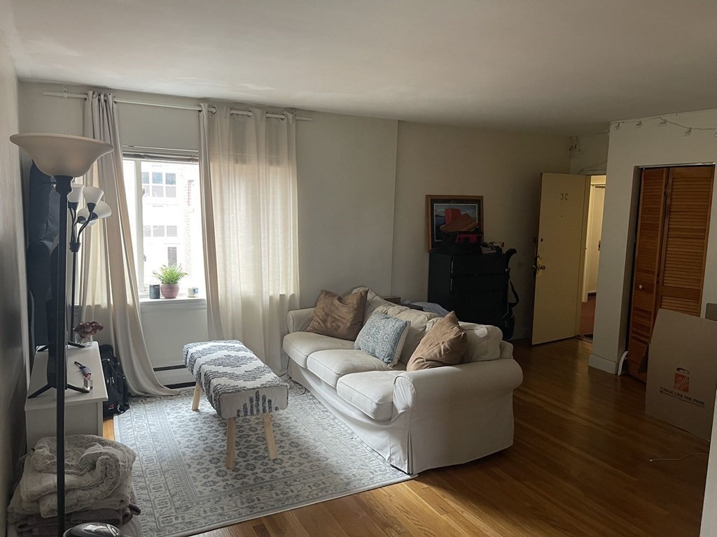 31-33 Underwood Avenue - 31